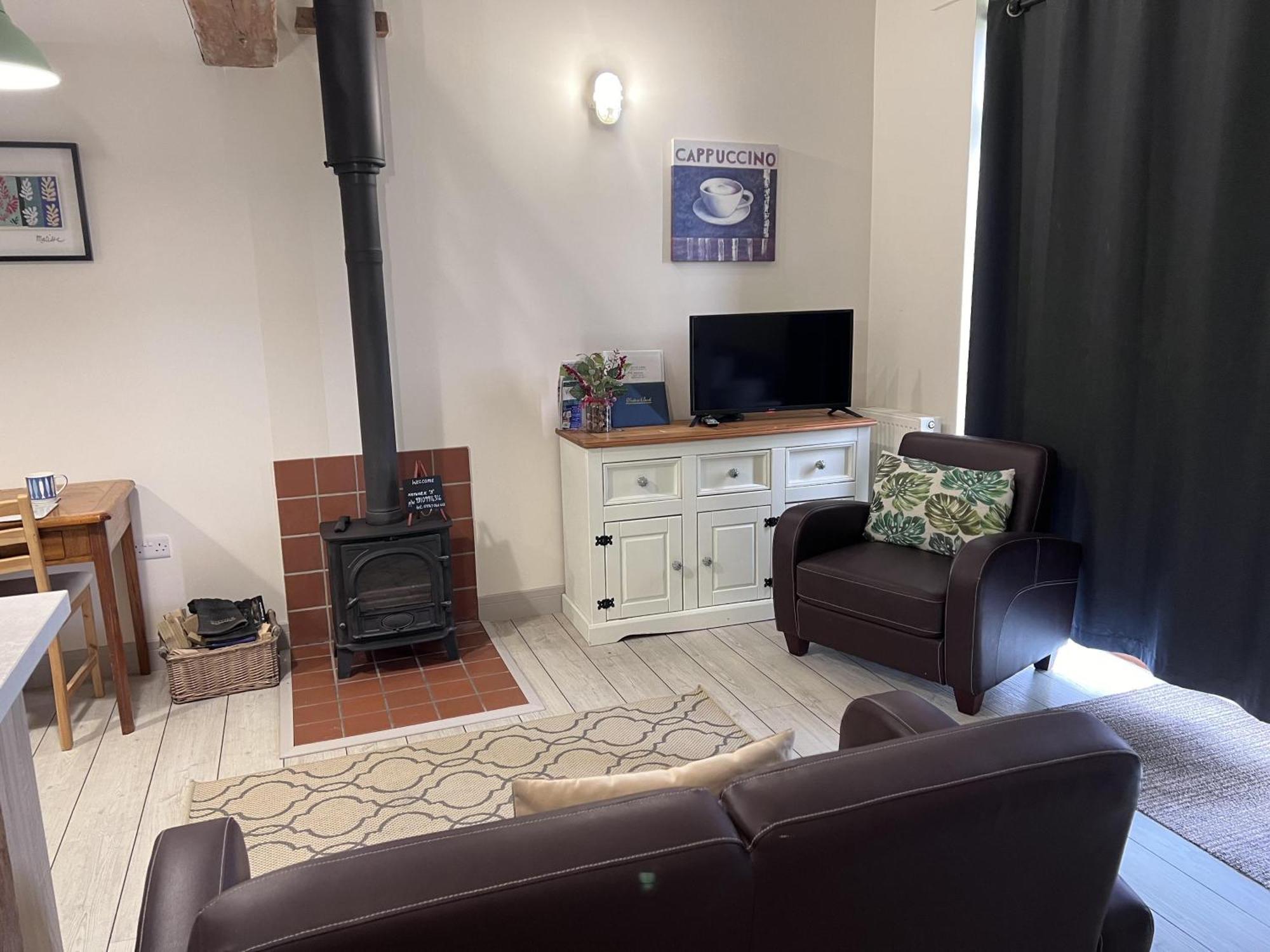Poachers Hut - Captivating 1-Bed Cottage Shorwell Zewnętrze zdjęcie